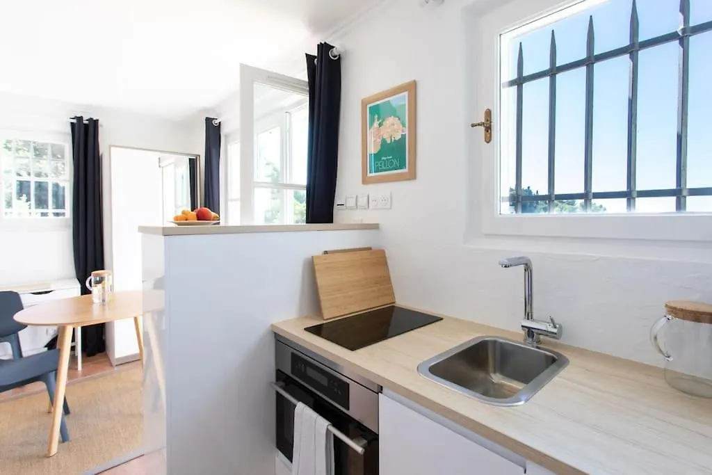 L35 Villa Colomars Sea View-Swimming Pool, Terrace&Bbq 0*,  France